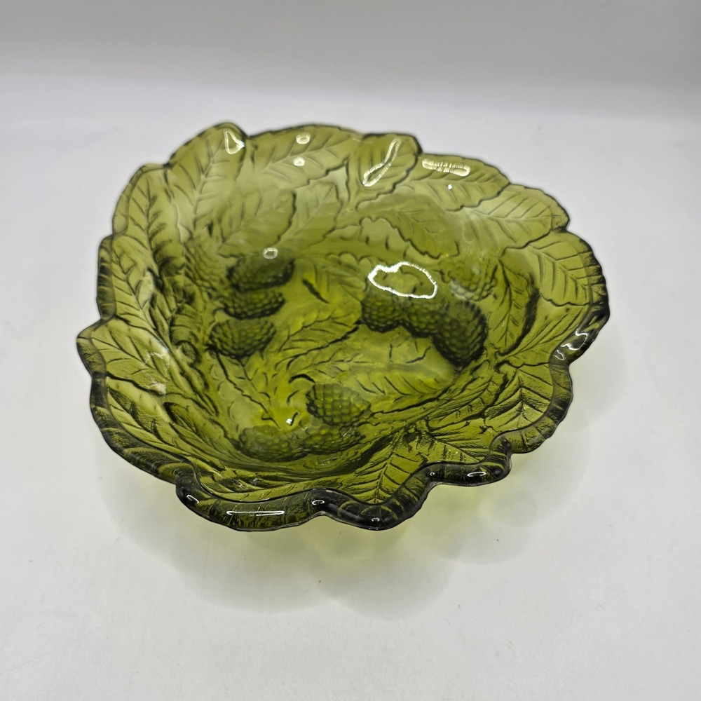Indiana Glass Loganberry Serving Bowl Green Blackberry Leaves Vintage MCM 7.5"